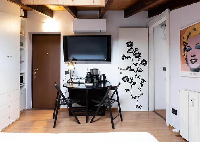 Charming Attic In The Center Of Milan!