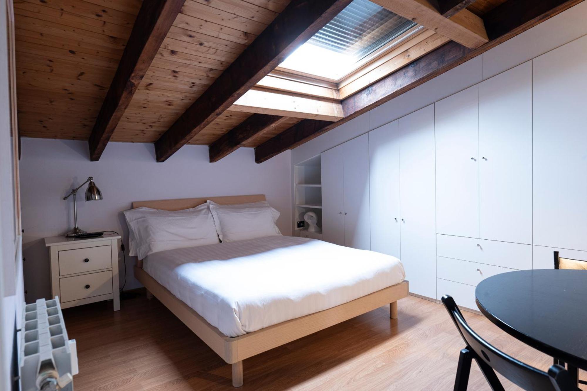 Apartment Charming Attic In The Center Of Milan! *
